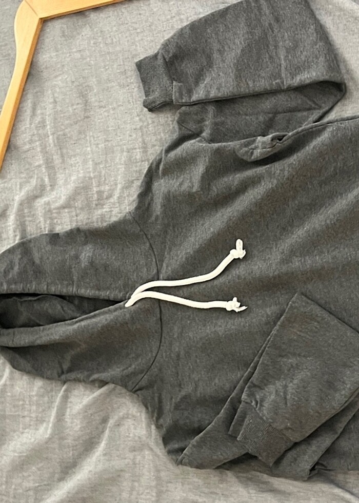 Uzun kollu crop - Görsel 3