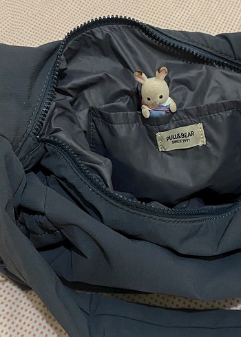 Pull and Bear Lacivert Paraşüt Kol Çantası