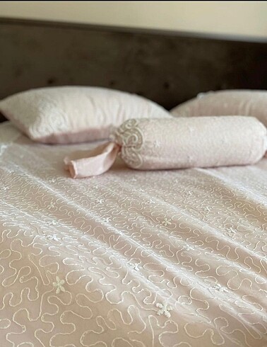 Evelina home yatak örtüsü