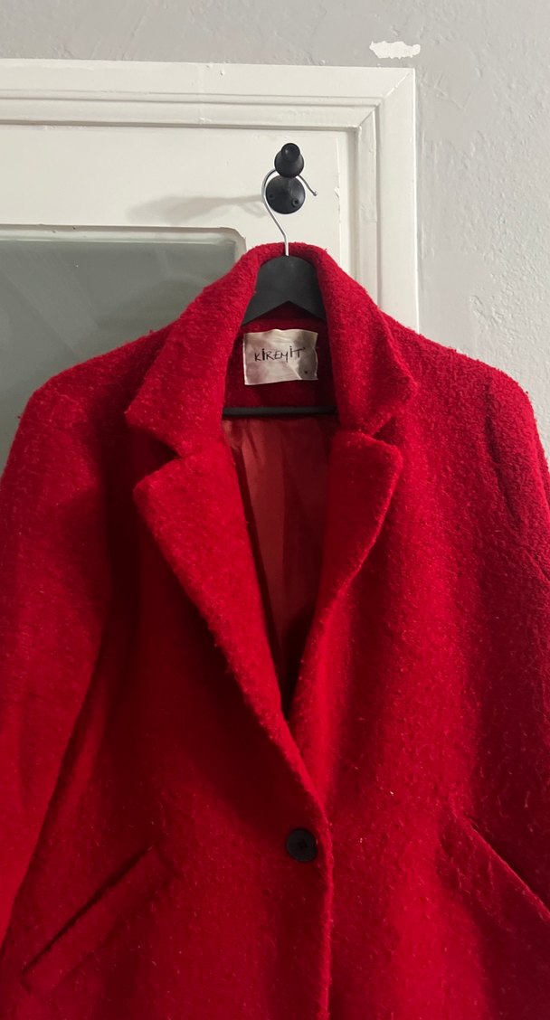 Kırmızı Tek Düğmeli Kadın Kaban - Görsel 3