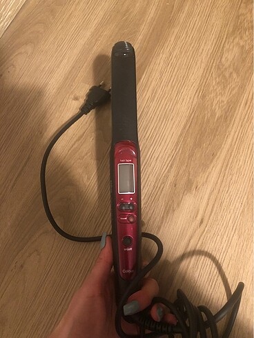 Braun saç düzleştiricisi