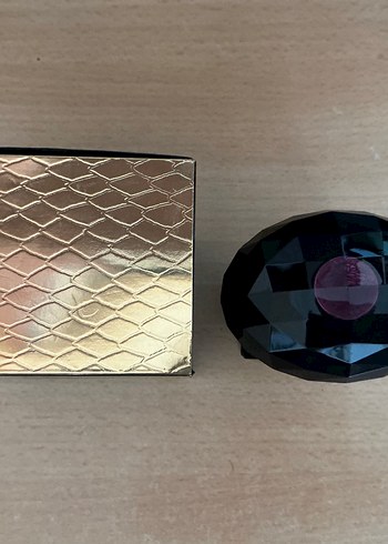 Beden Versace Crystal Noir Kadın Parfümü 90 ml
