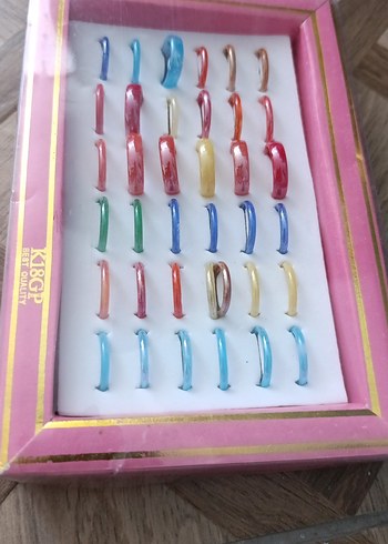 Renkli Tie-Dye Parlak Kadın Yüzük Seti