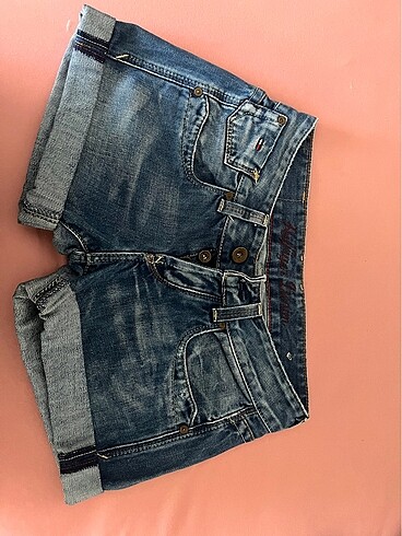 Tommy Hilfiger kot şort