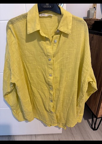 Pull and Bear Sarı Keten Kadın Gömlek