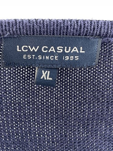 xl Beden çeşitli Renk LC Waikiki Yelek %70 İndirimli.