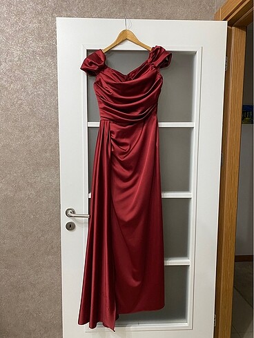 Bordo Elbise