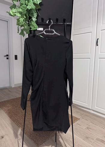 Zara Zara Uzun Kollu Siyah Drapeli Midi Elbise