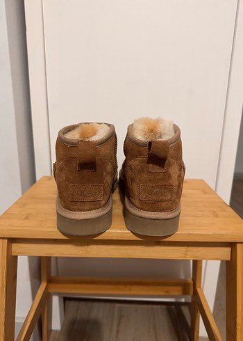 UGG Taba Rengi Bot. 39 numara - Görsel 2