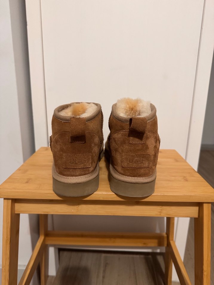 UGG Taba Rengi Bot. 39 numara - Görsel 2