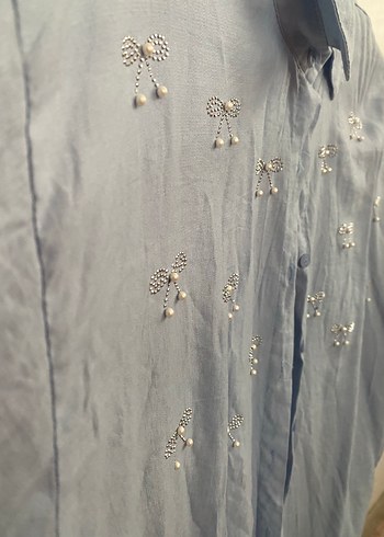 Nakışlı Mavi Keten Gömlek - Görsel 3