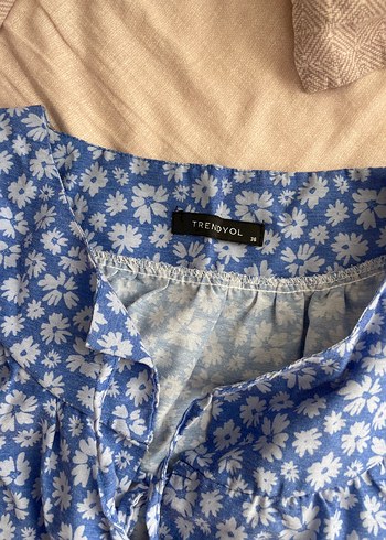 Milla Bağlamalı çiçekli kısa kollu bluz - Görsel 2