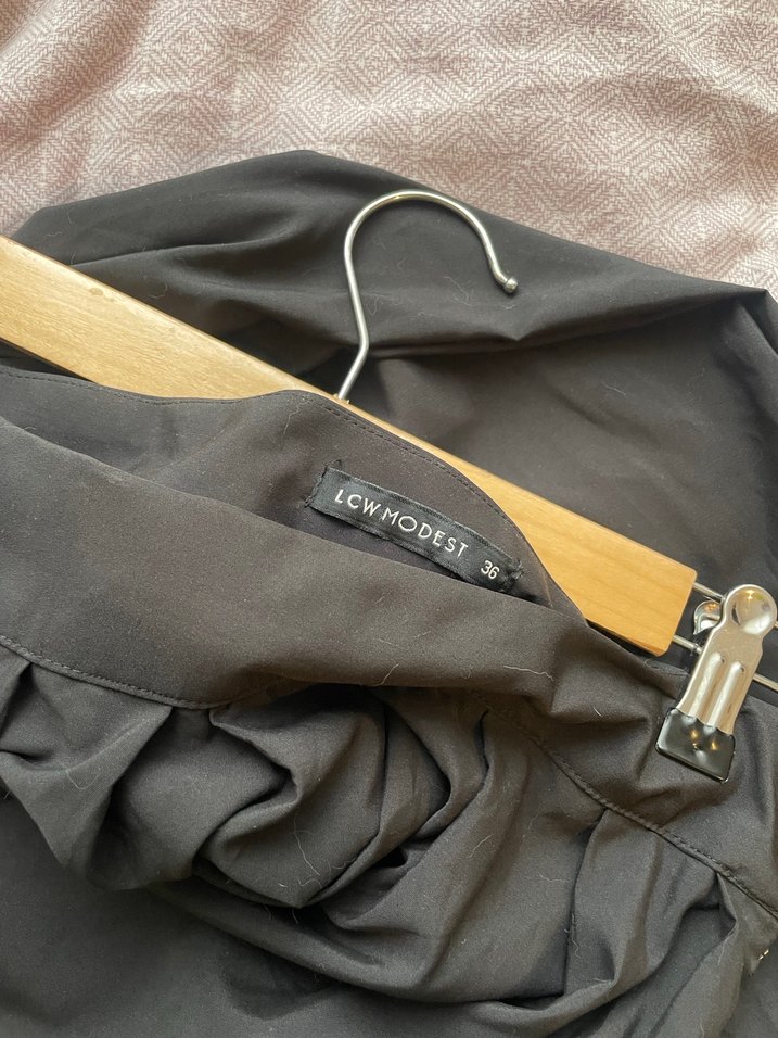 Lcw siyah kloş etek - Görsel 2