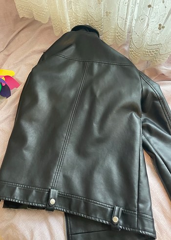 Stradivarius Deri Ceket - Görsel 3