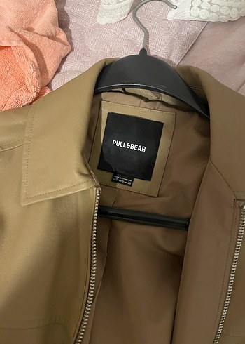 Pull and bearAçık kahve deri ceket - Görsel 2