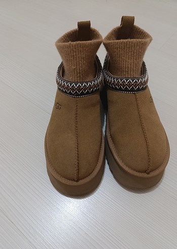 Ugg 37