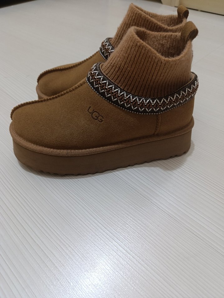 Kahverengi Kadın Süet Örgü Dolgu Topuk ayakkabı orjinal UGG - Görsel 2