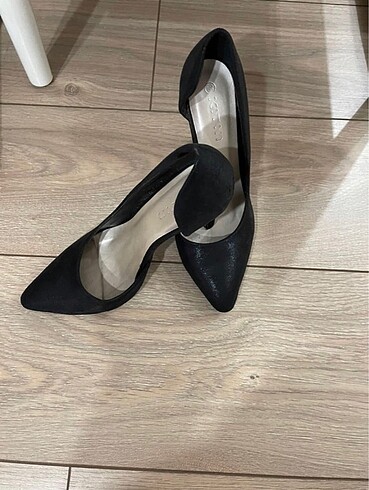 Koton Stiletto