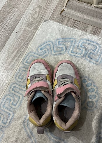 LC Waikiki Lcw Kız Çocukları İçin Çok Renkli Bağcıksız Spor Ayakkabı