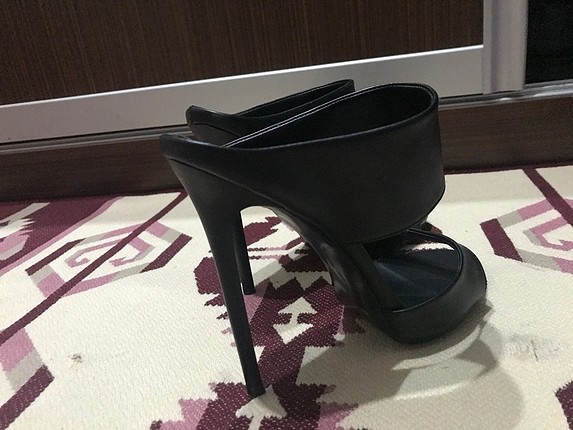 37 Beden Siyah topuklu ayakkabı