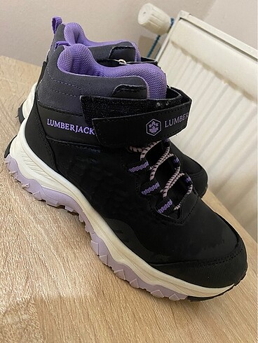 Lumberjack çocuk bot