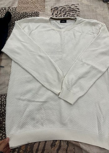 Uzun Kollu Tudors Beyaz Triko
Erkek Kazak - Görsel 3