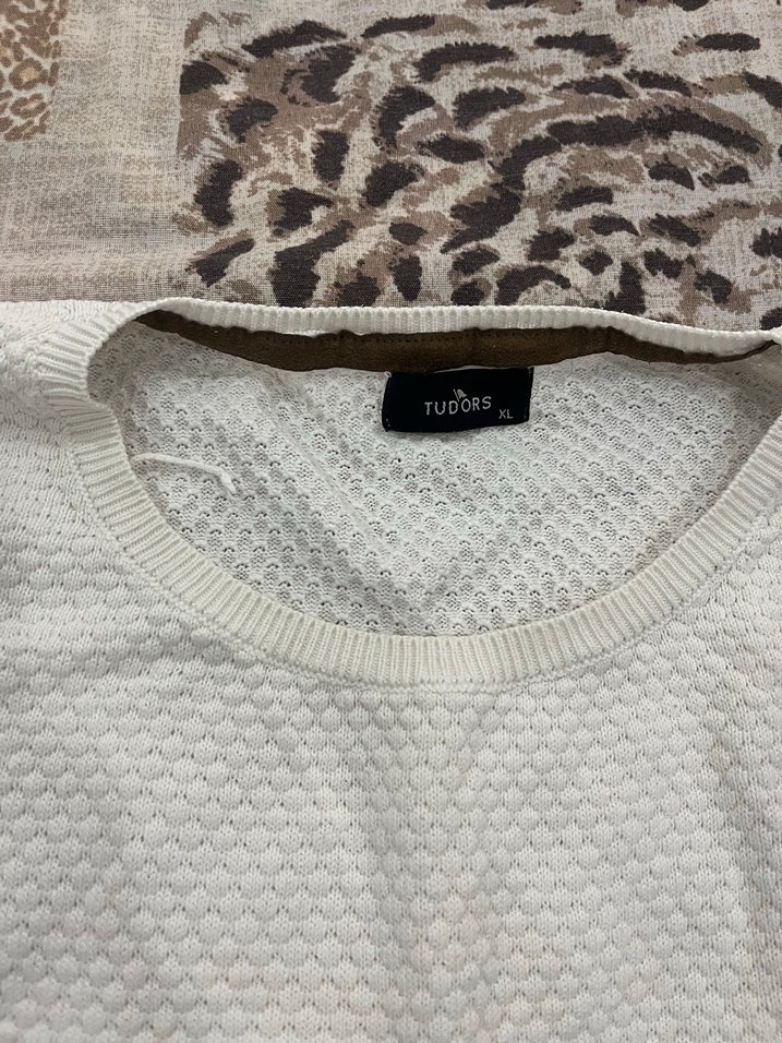 Uzun Kollu Tudors Beyaz Triko 
Erkek Kazak - Görsel 2