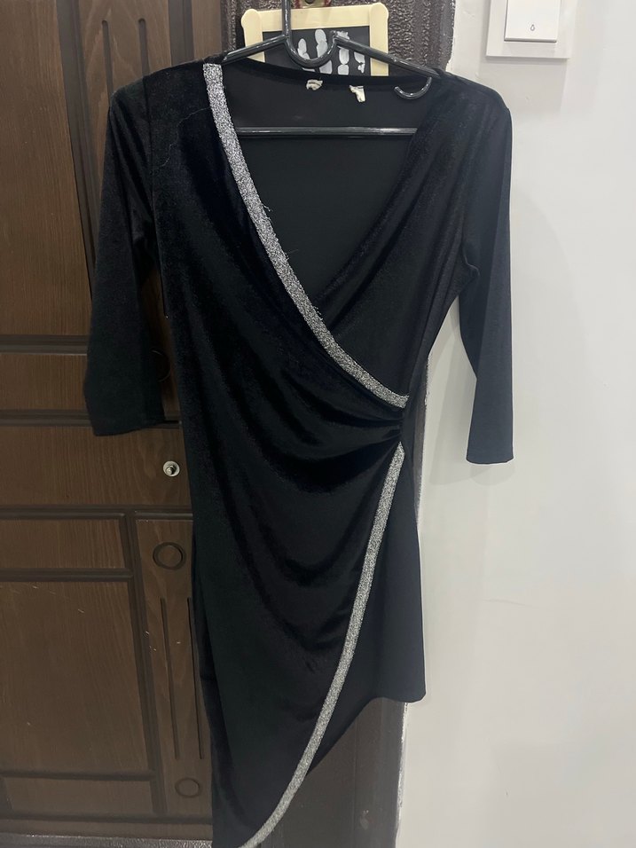 Siyah Drapeli Uzun Kollu Abiye Elbise - Görsel 2