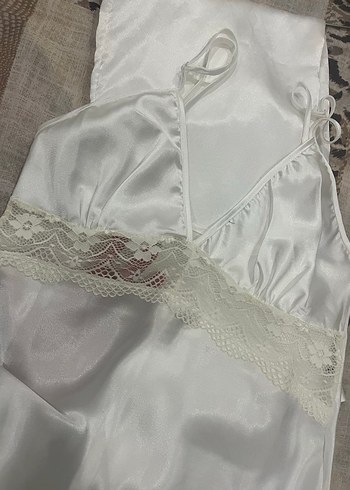 Beyaz Kadın Saten Pijama Takımı - Görsel 3