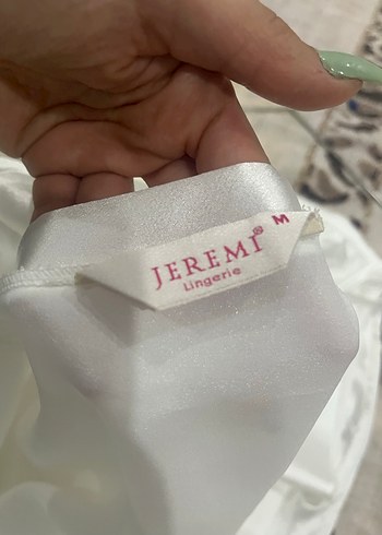 Beyaz Kadın Saten Pijama Takımı - Görsel 5