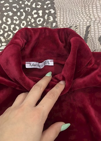 Bordo Yüksek Yaka Kadın Süet Kısa Kollu Tişört - Görsel 4