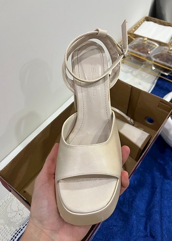 Beyaz Platform Topuklu Kadın Abiye Ayakkabı - Görsel 2