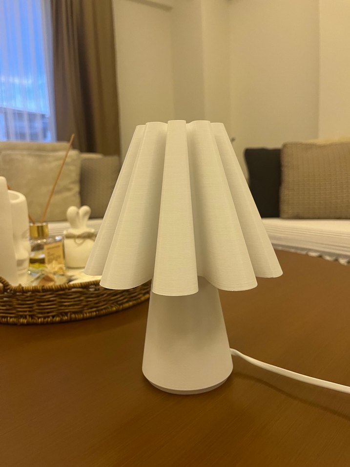 Beyaz Masa Lambası - Görsel 2