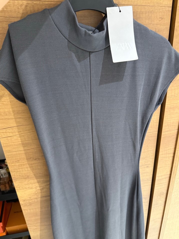 Zara elbise Gri Yüksek Yakalı Kolsuz Uzun Elbise - Görsel 2