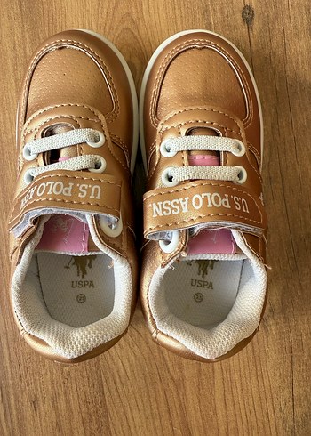 Kızlar için parlak kahverengi U.S. Polo Assn. spor ayakkabı - Görsel 4