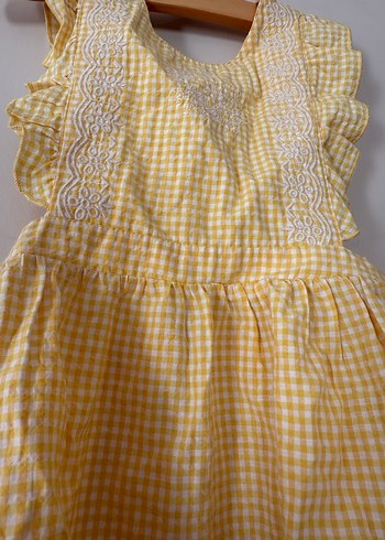 Sarı Kareli Kız Elbisesi - Görsel 2