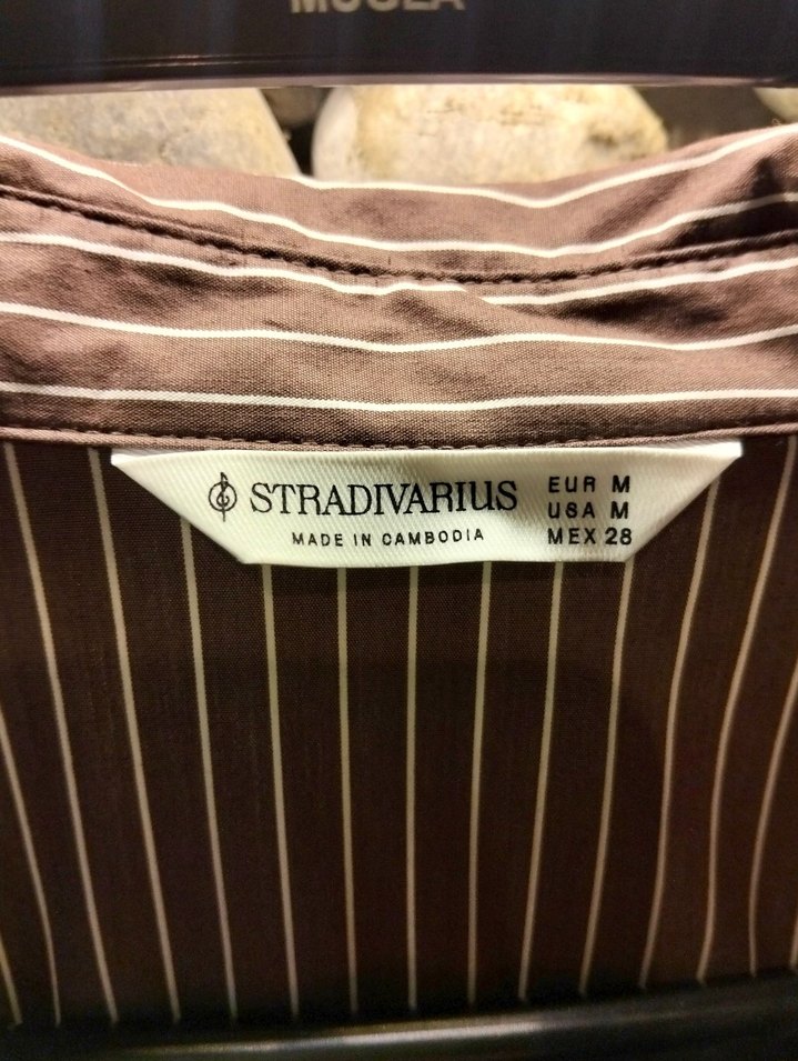 Düğmeli V Yaka Çizgili Kadın Gömlek Stradivarius - Görsel 3