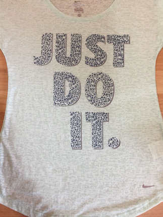 l Beden Nike dri-fit Large