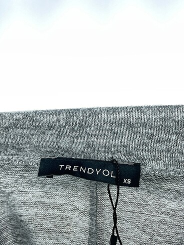 xs Beden gri Renk Trendyol & Milla Kazak / Triko %70 İndirimli.