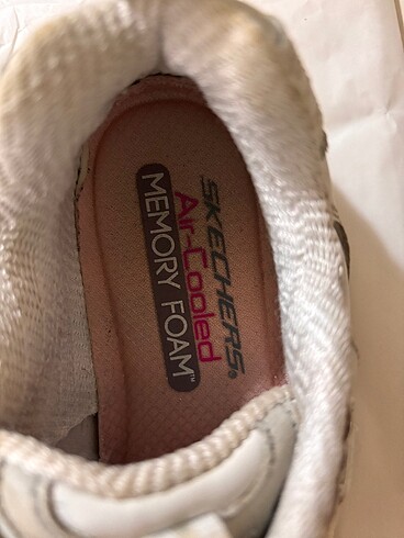 36,5 Beden beyaz Renk Skechers ayakkabı
