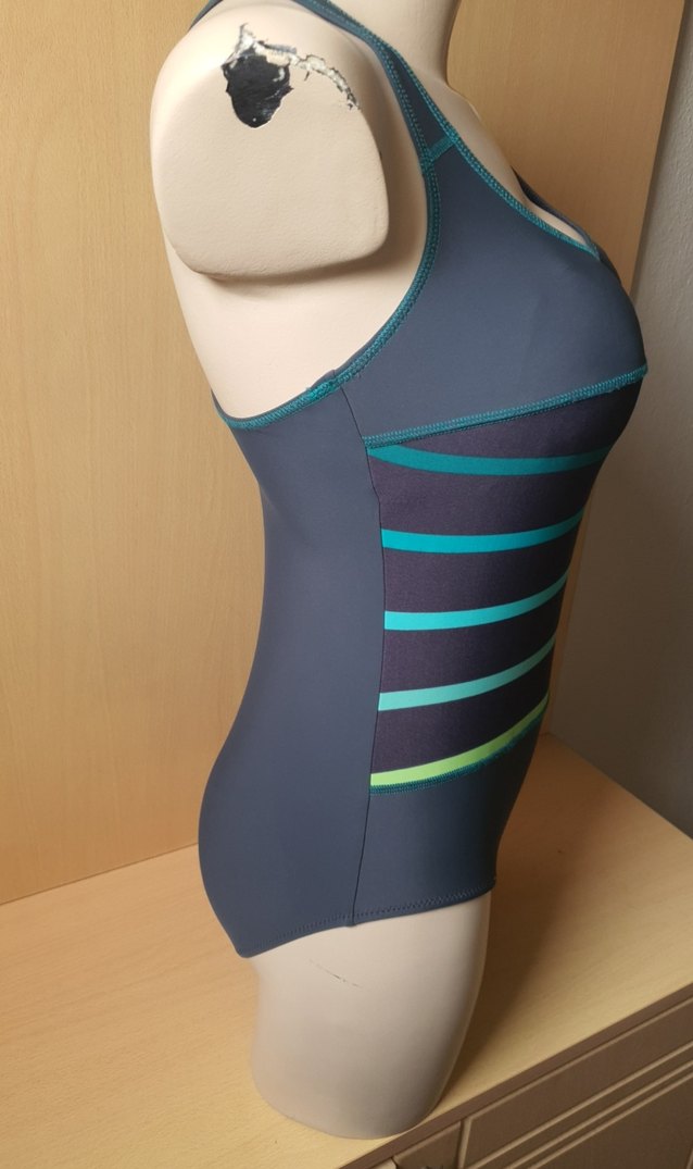 Mavi Çizgili Kadın Spor Mayo - Görsel 3