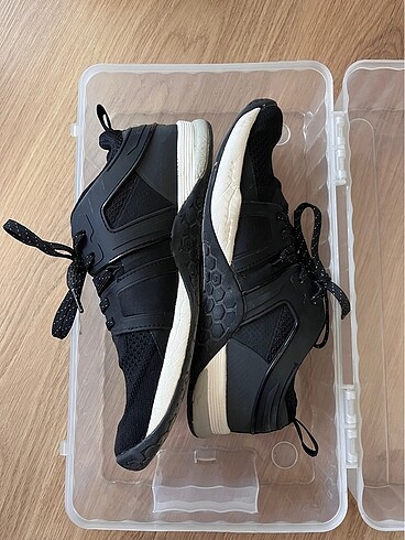 Oysho Siyah Spor Ayakkabı - Görsel 2