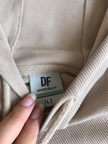 l Beden defacto sweatshirr