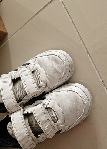 33 Beden Adidas ayakkabı