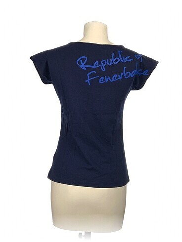 38 Beden Fenerium T-shirt %70 İndirimli.