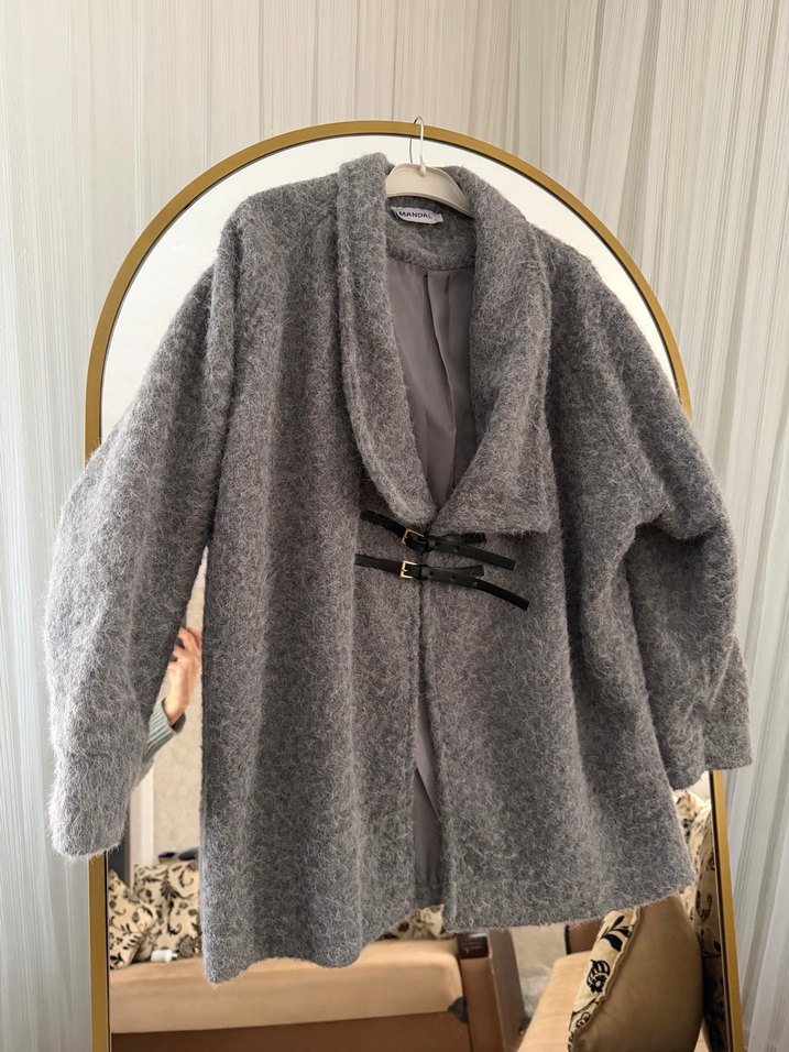 Kürk Detaylı Gri Yün Midi Kadın Kaban - Görsel 2