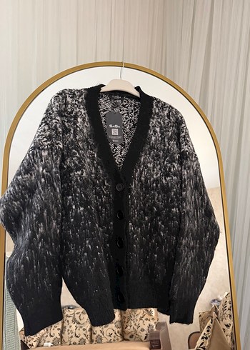 Kürk Detaylı Siyah Batik Desenli Kadın Hırka - Görsel 2