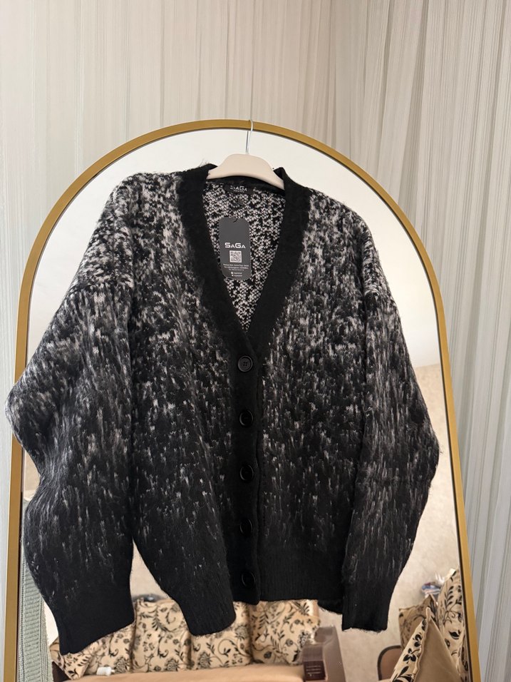 Kürk Detaylı Siyah Batik Desenli Kadın Hırka - Görsel 2