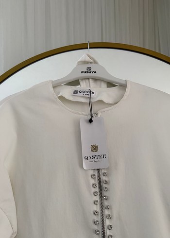 Zincir Detaylı Bohem Beyaz Keten Gömlek - Görsel 3