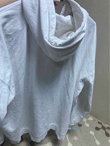 l Beden TOMMY sweatshirt
